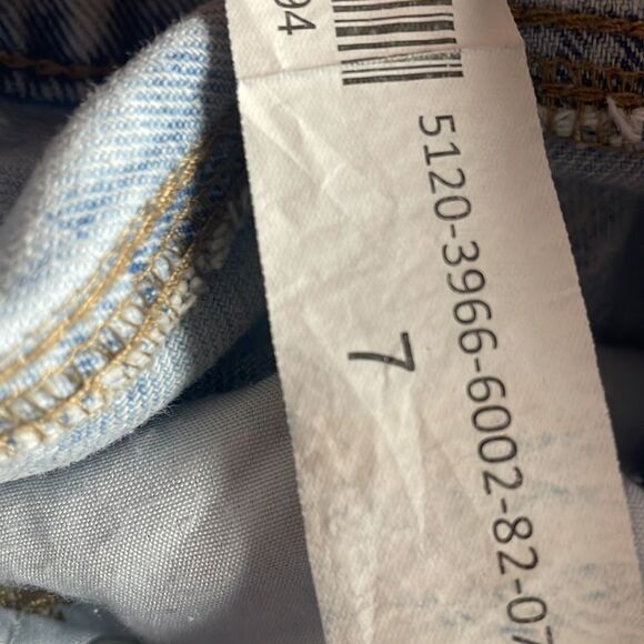 Refuge Women’s Acid Washed Denim Shorts Button Zip Size 7 Vintage - Picture 9 of 9